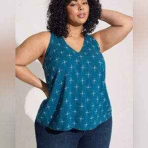 Torrid NWT Star Clusters Blue Challis Stitch Detail Tank Top Size 3X